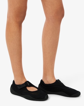 여성 Low Mystere 스니커즈