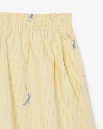 자수 포인트 스트라이프 쇼츠