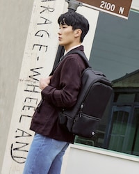 테크니시티 스퀘어 백팩