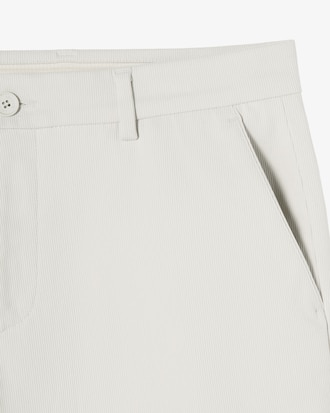 골조직 테이퍼드 치노