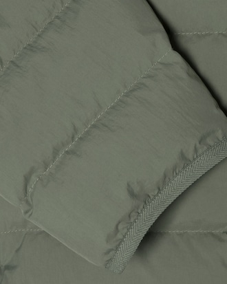 경량 다운 점퍼