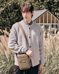 오시안 세로형 카메라백