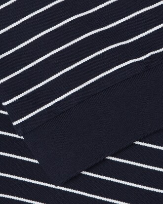 오픈카라 핀스트라이프 폴로 셔츠