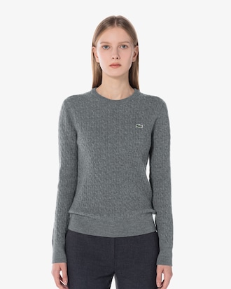 케이블 크루넥 스웨터