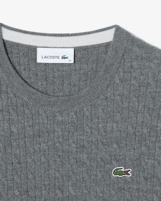 케이블 크루넥 스웨터