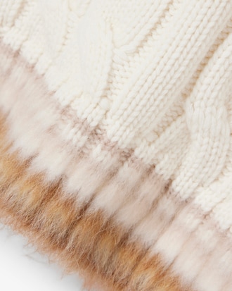 빅 케이블 슬리브리스 울 스웨터