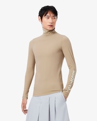 라코스테 x 왕이보 하이넥 티셔츠