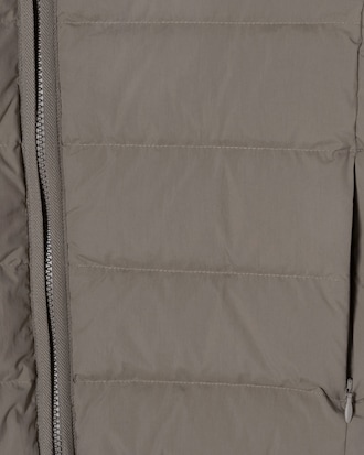 경량 다운 점퍼