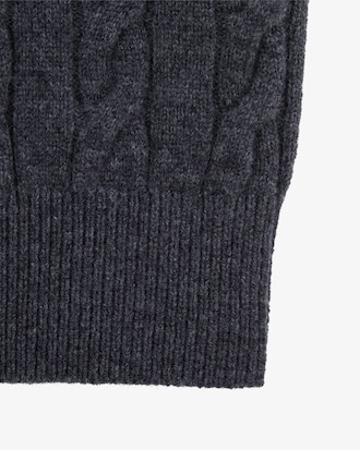 케이블 크루넥 스웨터