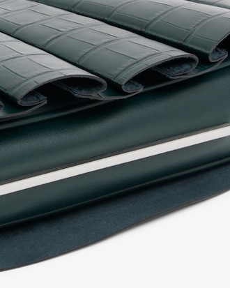 런웨이 쇼 스몰 렝글렌 크록 이펙트 레더백